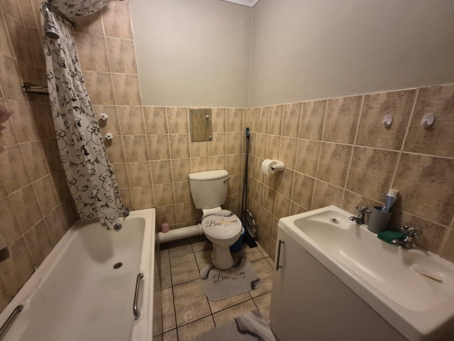 2 Bedroom Property for Sale in Durbanville Western Cape